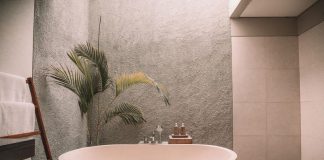 Game Changing Virtual Reality Console Hits the Market