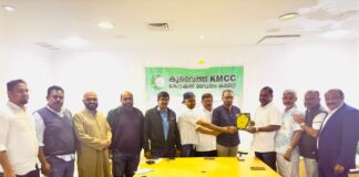 സലാം വളാഞ്ചേരിക്ക് സ്വീകരണം നൽകി.