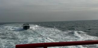 അബ്ദുല്ല തുറമുഖത്ത് അപകടത്തിൽപ്പെട്ട ബോട്ട് യാത്രക്കാരെ രക്ഷിച്ച് മാരിടൈം റെസ്ക്യൂ ടീം